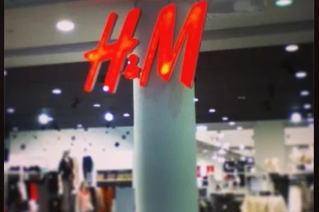 Магазин одежды H&M фото 2