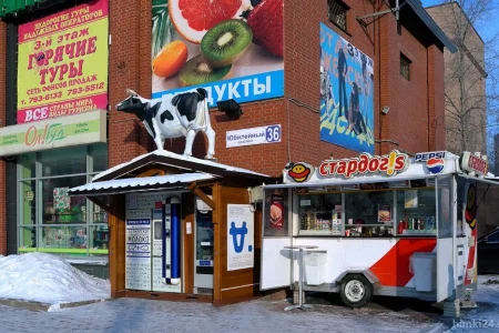 Автомат по продаже молока А-молоко на Юбилейном проспекте фото 7